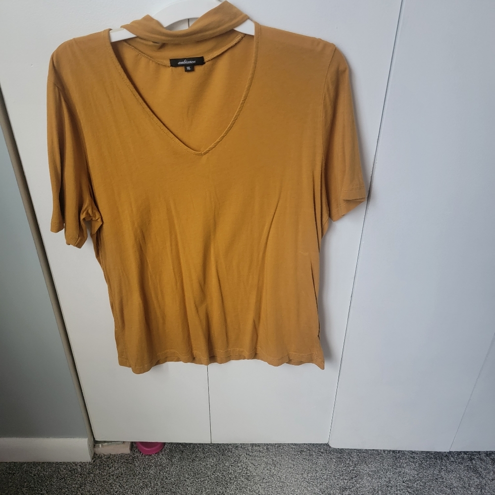 Iam selling a blouse 1Xl